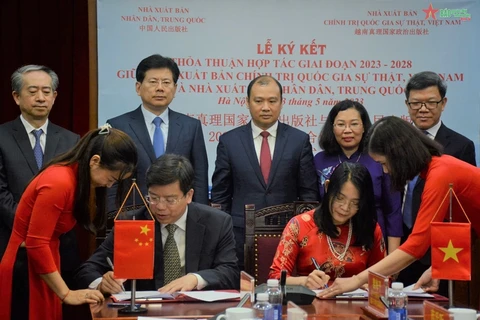 Cooperan editoriales de Vietnam y China en edición y publicación de libros