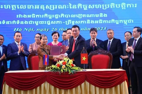 Agilizan lazos entre Vietnam y Camboya en inspección