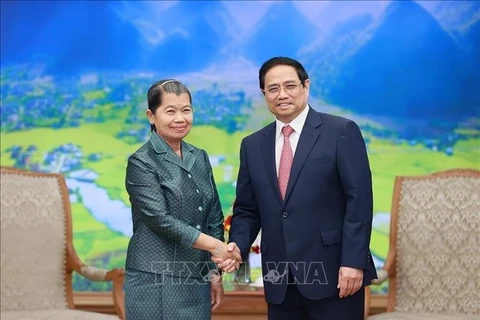 Vietnam y Camboya abogan por promover más nexos bilaterales