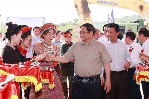 Inician construcción de la autopista Tuyen Quang - Ha Giang