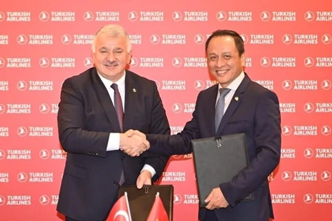 Vietnam Airlines firma acuerdo de cooperación con Turkish Airlines