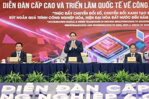 Abogan por transición digital y verde para la industrialización y modernización de Vietnam