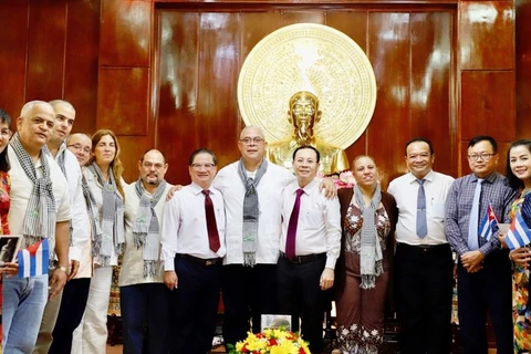  Vietnam y Cuba robustecen cooperación en agricultura de alta calidad