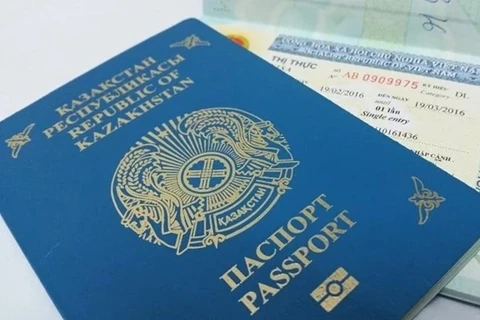 Kazajstán aprueba acuerdo de exención de visado para ciudadanos vietnamitas 