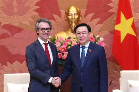 Vietnam promueve cooperación con UE y Suiza