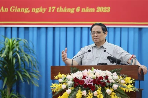 Premier pide a An Giang desarrollar infraestructura para comercio transfronterizo