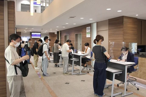 Casi 800 candidatos se unen a la prueba de idioma vietnamita en Japón