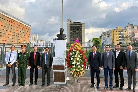 Provincia vietnamita de Lam Dong impulsa cooperación con Venezuela 