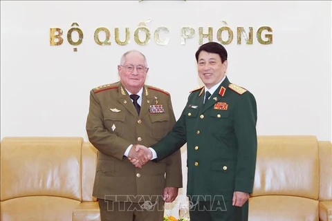 Vietnam y Cuba agilizan cooperación bilateral en defensa