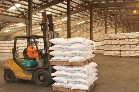 Caen exportaciones de fertilizantes de Vietnam
