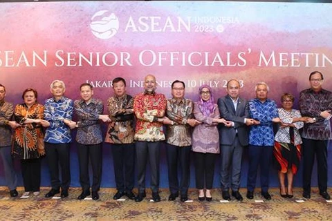 Vietnam participa en reunión de altos funcionarios de ASEAN