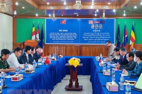 Provincias de Vietnam y Camboya fomentan amistad