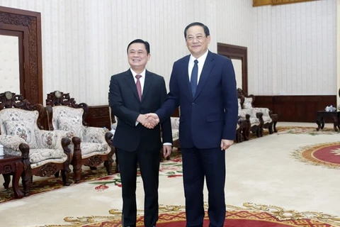 Aprecian cooperación entre varias localidades laosianas con provincia vietnamita