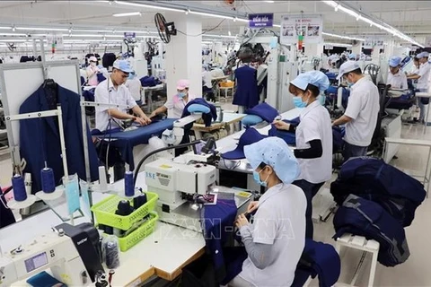 Fiber2fashion.com destaca factores para el éxito de industria textil de Vietnam