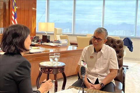 Ministro malasio aprecia cooperación comercial de su país con Vietnam 