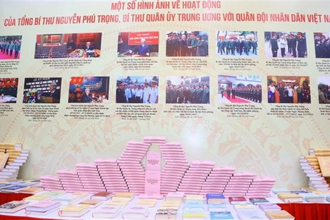 Lanzan libro del máximo dirigente partidista vietnamita sobre defensa