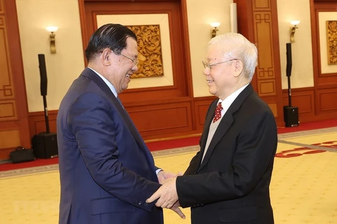 Dirigentes vietnamitas felicitan a Camboya por el éxito de las elecciones