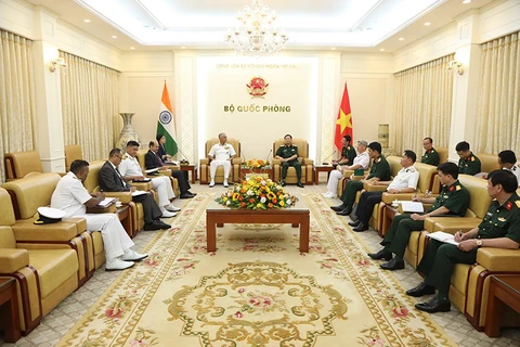 Vietnam y la India promueven cooperación en defensa