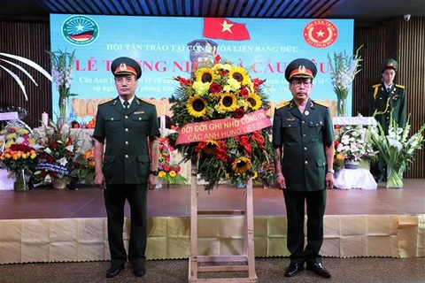 Conmemoran en Alemania Día de Inválidos de Guerra y Mártires de Vietnam