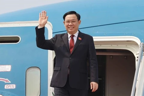 Presidente del Parlamento vietnamita inicia su visita oficial a Indonesia
