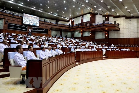 Vietnam felicita a nuevos líderes de Camboya 