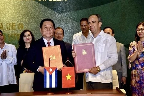 Vietnam y Cuba fortalecen vínculos en esfera ideológica
