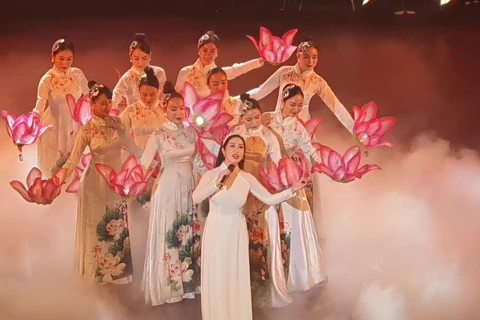Programa artístico marca el festival Vu Lan en Hanoi