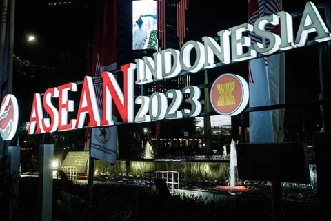 Indonesia adopta política de trabajo a distancia durante 43a Cumbre de ASEAN