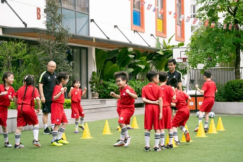 Inauguran academia internacional de fútbol Park Hang-seo en Vietnam