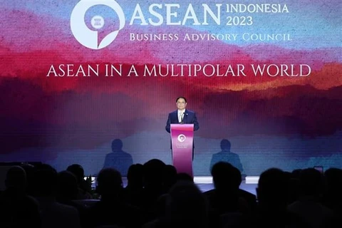 Premier pronuncia discurso en Cumbre de Negocios e Inversiones de ASEAN