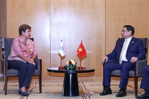 Premier vietnamita se reúne con directora gerente de FMI