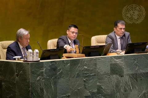 Vietnam cumple con éxito su mandato de Vicepresidente de 77ª Asamblea General de la ONU