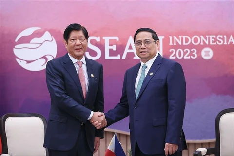 Premier vietnamita se reúne con dirigentes de Filipinas, Singapur y ONU