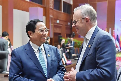 Premier vietnamita se reúne con su homólogo australiano