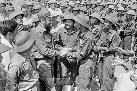 Medios cubanos destacan visita de Fidel Castro a Vietnam en 1973