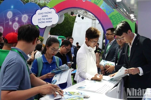 Exposición de productos y servicios abre sus puertas en Ciudad Ho Chi Minh