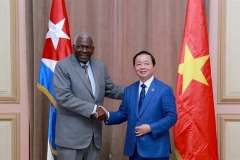 Dirigentes cubanos se reúnen con vicepremier vietnamita