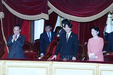 Príncipe heredero de Japón asiste al estreno de la ópera que conmemora nexos diplomáticos