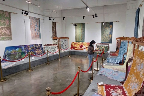Indonesia abre el primer museo de batik en Yakarta