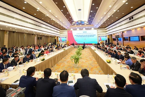 Desarrollo de comunidad empresarial: cuestión importante para avance de Vietnam