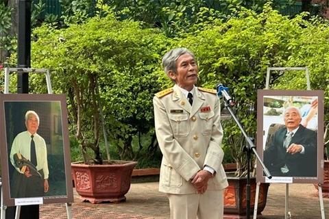 Inauguran exposición sobre vida cotidiana del General Vo Nguyen Giap