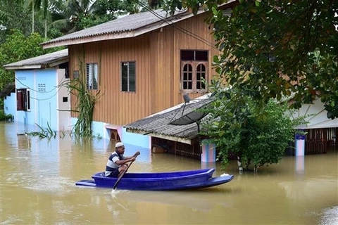 Tailandia se prepara ante fuertes lluvias e inundaciones