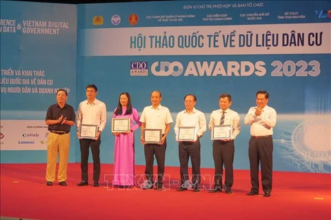 Efectúan en Vietnam conferencia internacional sobre datos de población y gobierno digital