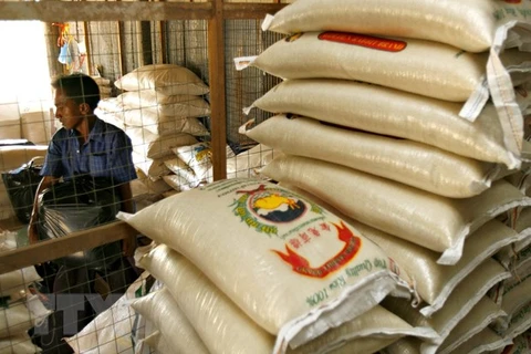 Indonesia planea importados millones de toneladas adicionales de arroz en 2024