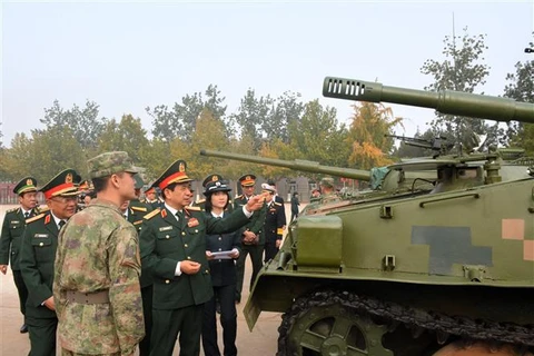 Impulsan cooperación en investigación científica militar entre Vietnam y China