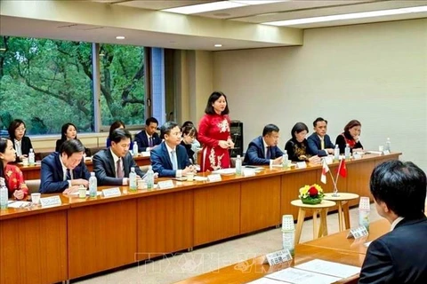 Hanoi y Fukuoka (Japón) promueven cooperación de comercio e inversión 