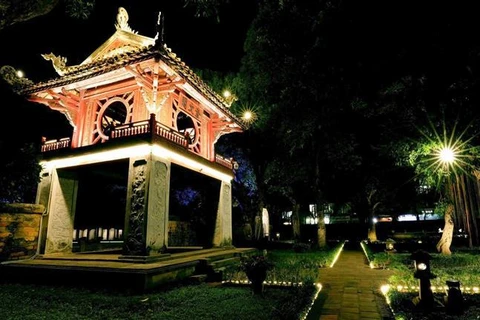Evento cultural destaca el turismo nocturno en Hanoi