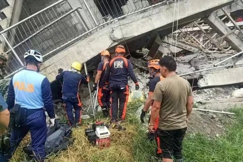 Terremoto en Filipinas cobra al menos seis vidas