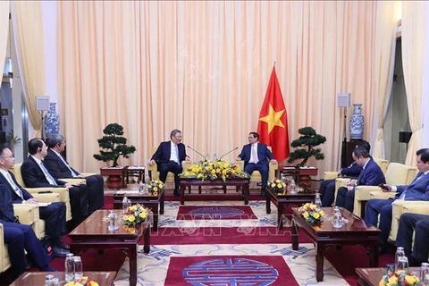 Premier vietnamita recibe al ministro de Comercio de China