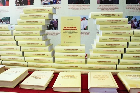 Resaltan valores del libro sobre gran unidad nacional del máximo dirigente partidista de Vietnam